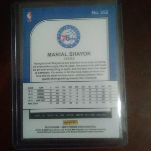 2019 Hoops premium stock- Prizm silver #252 Martial Shayok - Picture 2 of 2